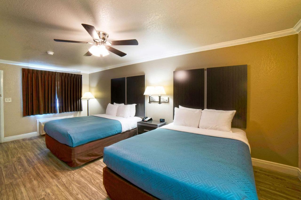 Econo Lodge Inn & Suites Corpus Christi Exterior foto